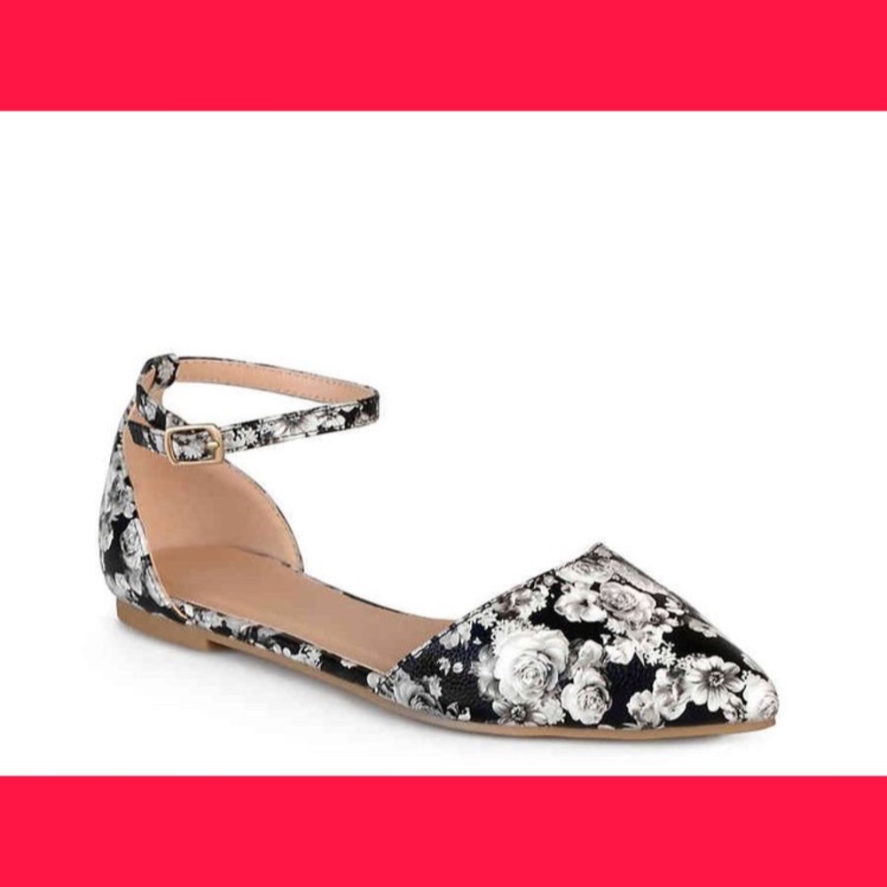Journee Collection floral flats
